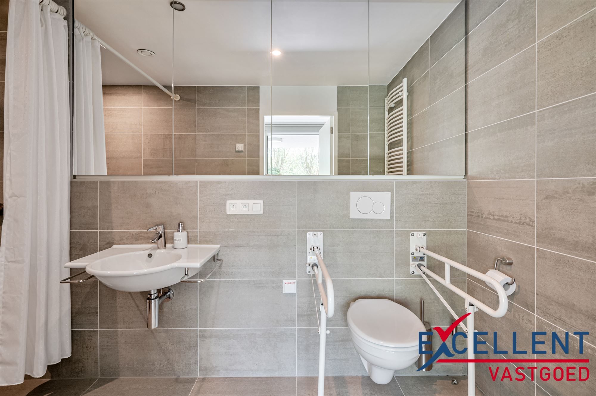 Gezellige serviceflat te koop residentie Leiedam Deinze  foto 5