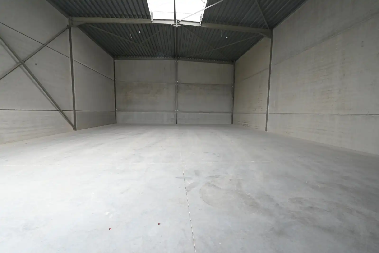 Nieuwbouw loods van 211 m2 op uitstekende locatie foto 3