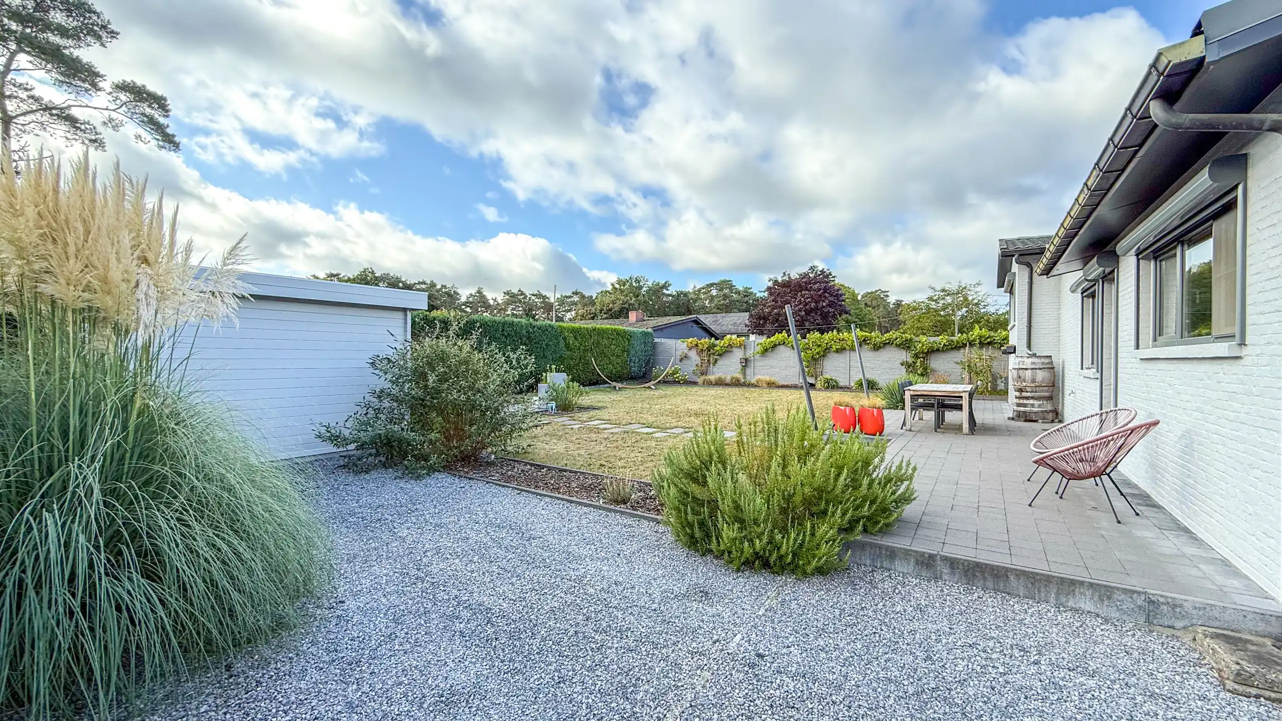 Stijlvolle, instapklare woning met 3slpk + veel lichtinval! foto 34