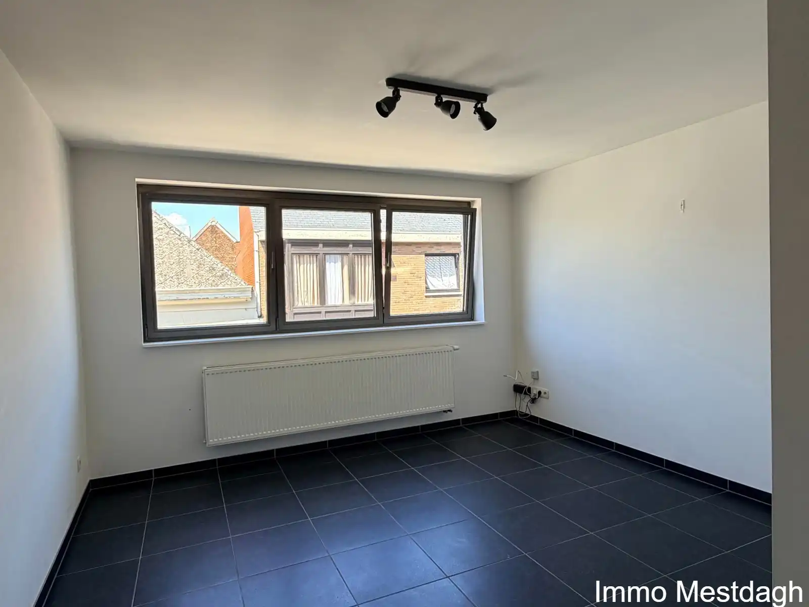 Te Huur comfortabel & energiezuinig 1-slaapkamer appartement/studio in centrum Diest foto 3