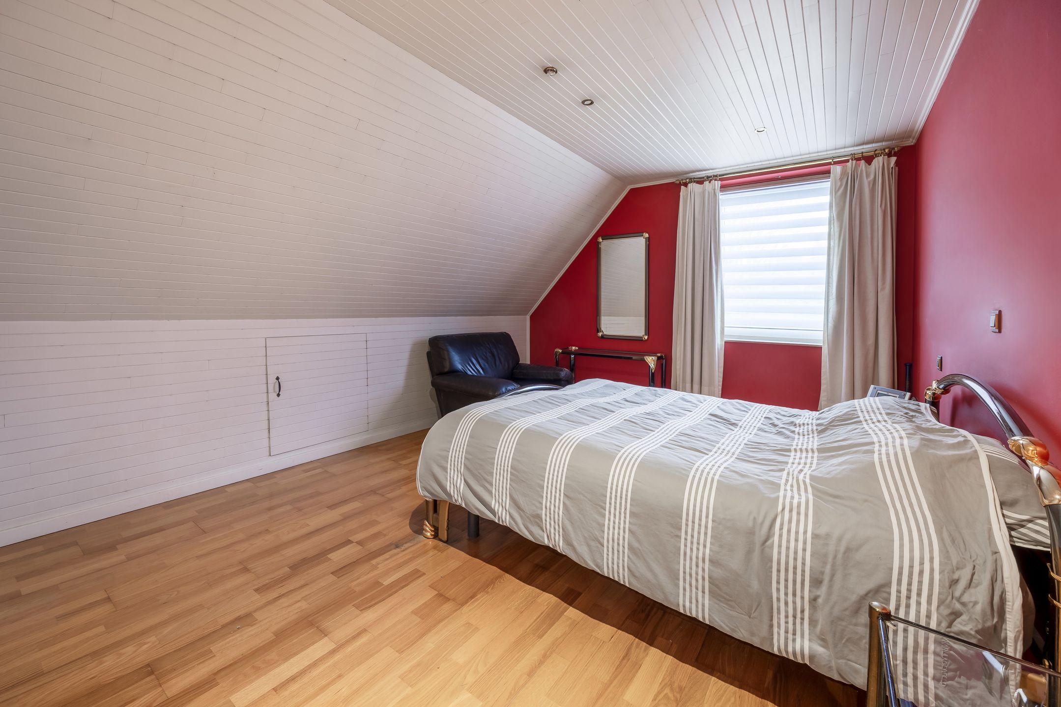 Ruime en lichtrijke gezinswoning te koop in Zandhoven foto 14