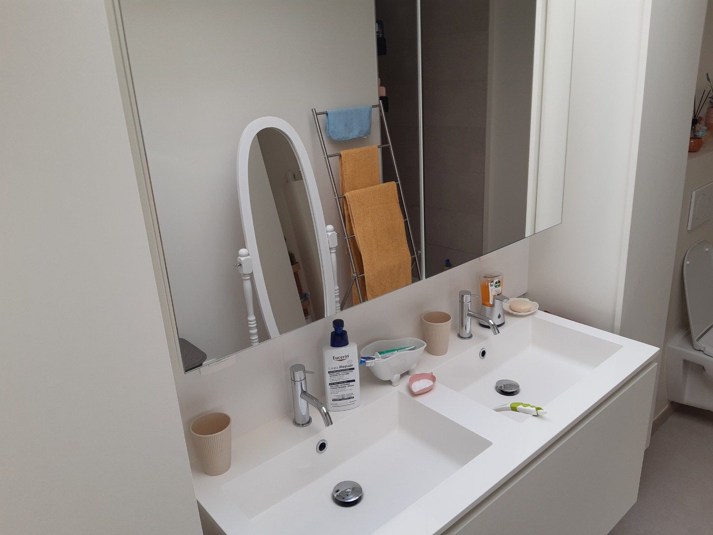 Ruim, energiezuinig 3- slaapkamer appartement. foto 24