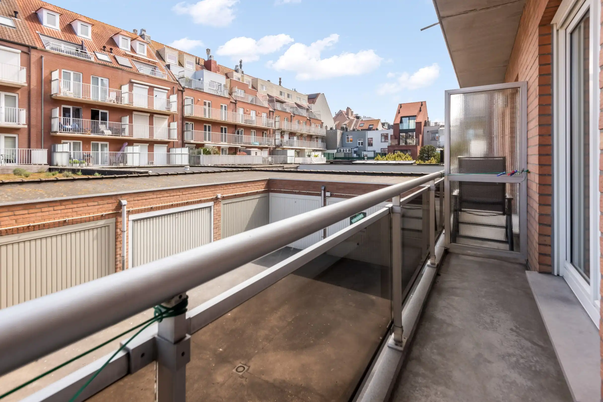 Zonnig, ongemeubeld 2 slpk appartement met prachtig zicht op het Zegemeer, inclusief garagebox in het gebouw. foto 10