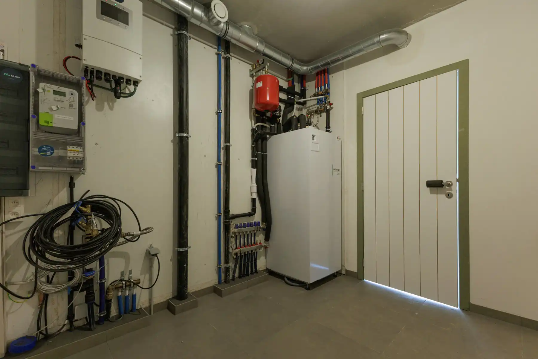 Ruime energiezuinige nieuwbouwwoning (Links) foto 6