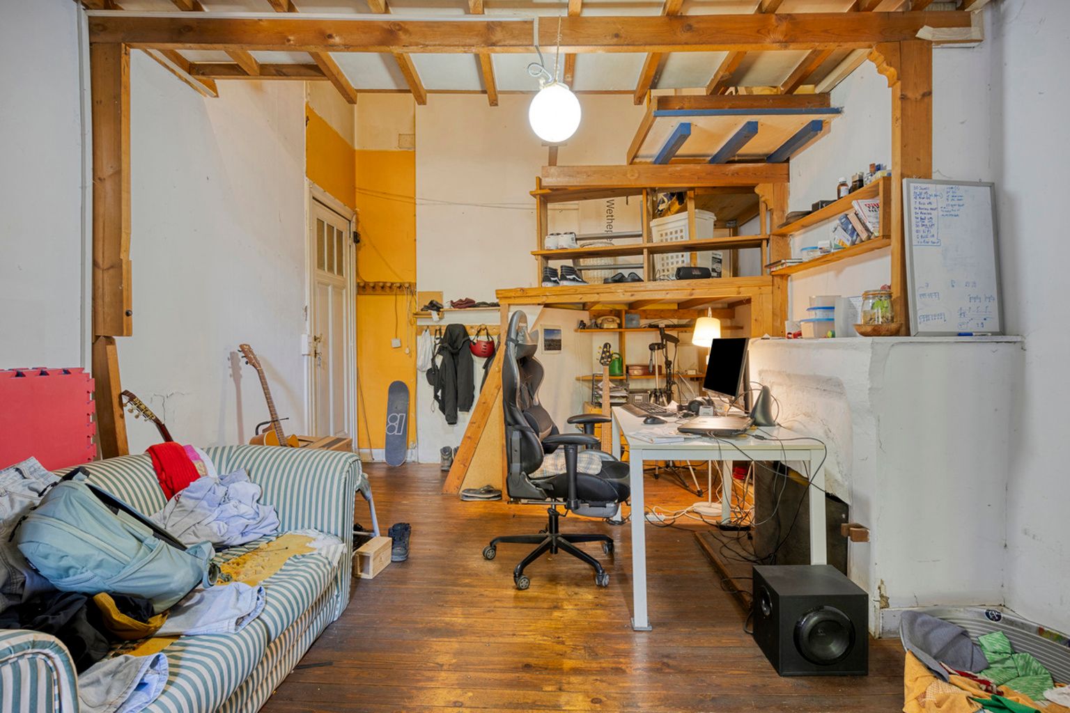 Commercieel gelijkvloers met achterliggend werkplaats foto 6