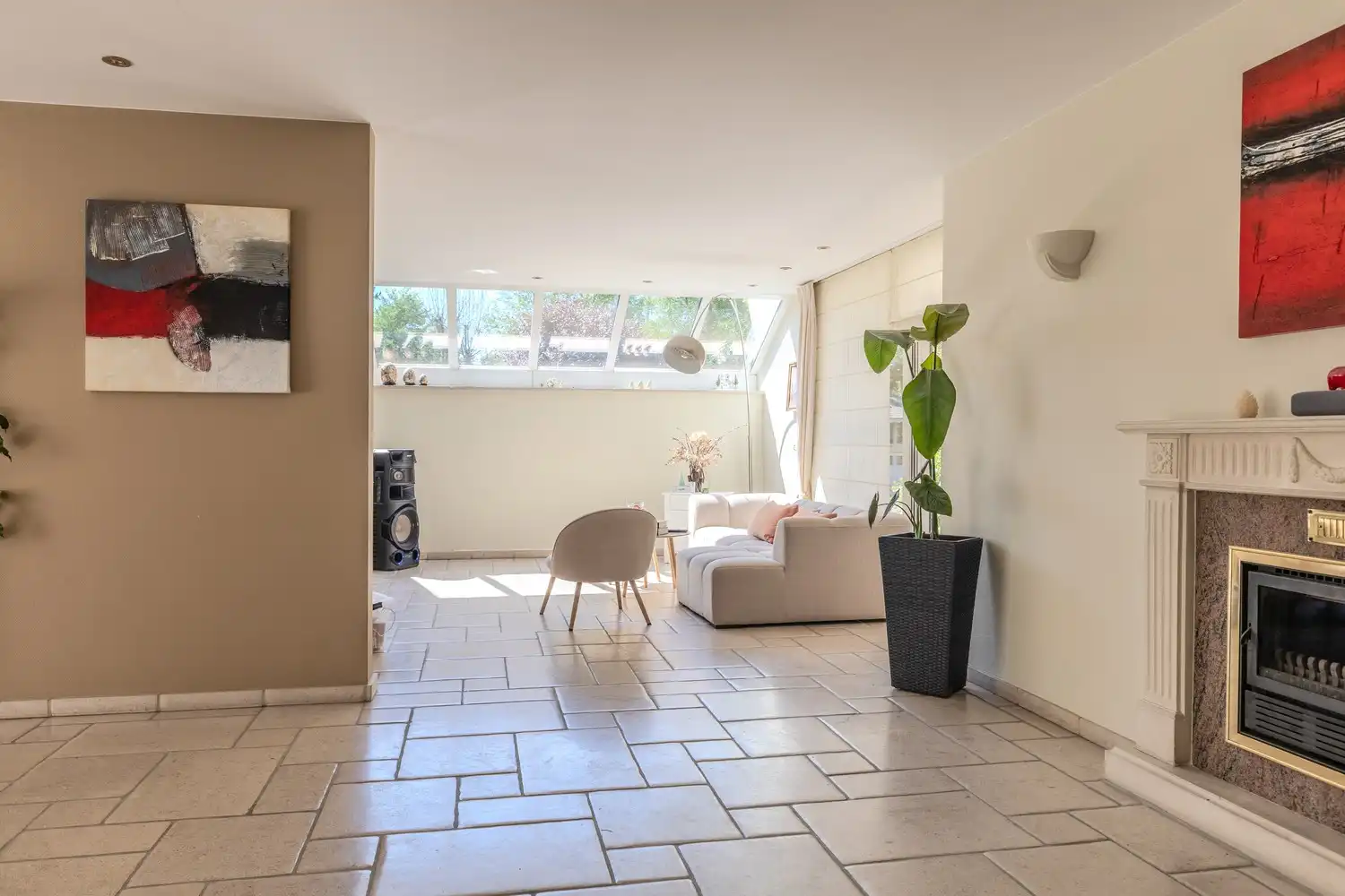 Ruime, instapklare vrijstaande woning met 5 slaapkamers en 3 badkamers in het gezellige Neerharen! foto 14