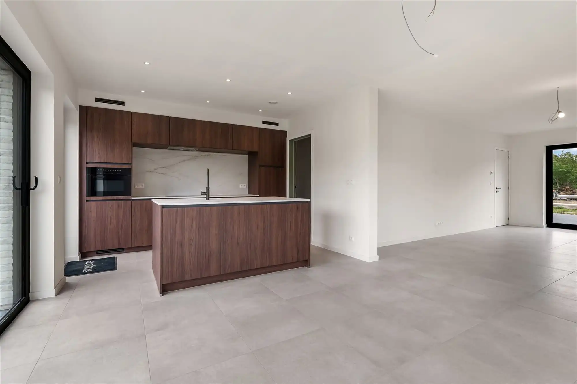 HOOGKWALITATIEVE, ENERGIEZUINIGE NIEUWBOUWWONING NABIJ CENTRUM BALEN foto {{pictureIndex}}