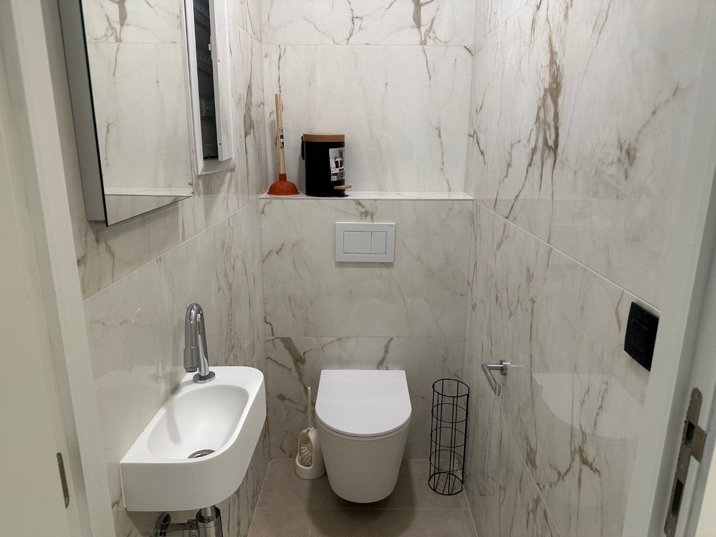 Exclusief luxe   3 slpk.  appartement met frontaal zeezicht en centraal op Zeedijk .    3  terrassen !  Direct aan het strand op topligging! foto 6