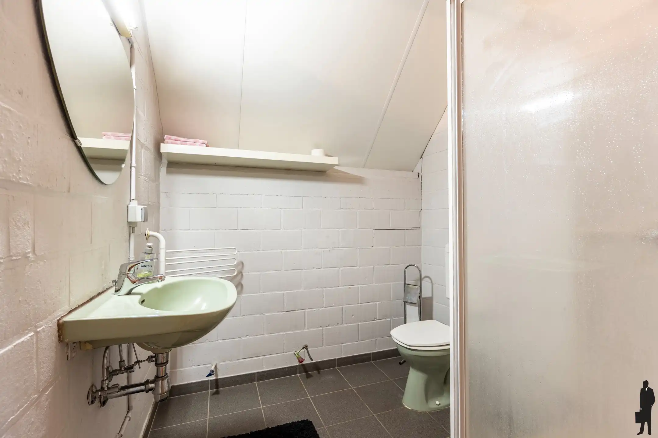 Landelijk gelegen woning in Minderhout op ca 9.000 m² grond foto 38