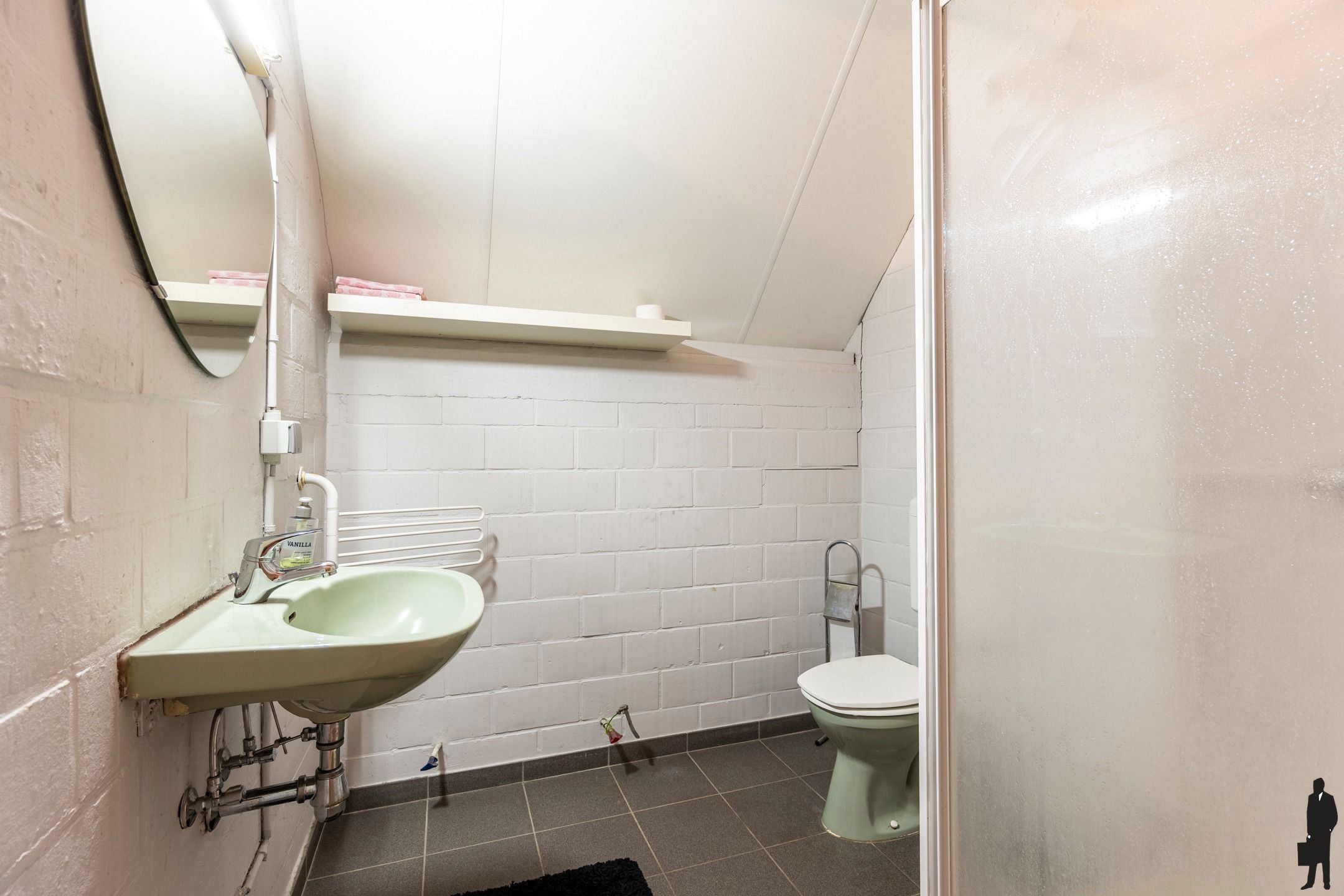 Landelijk gelegen woning in Minderhout op ca 9.000 m² grond foto 38