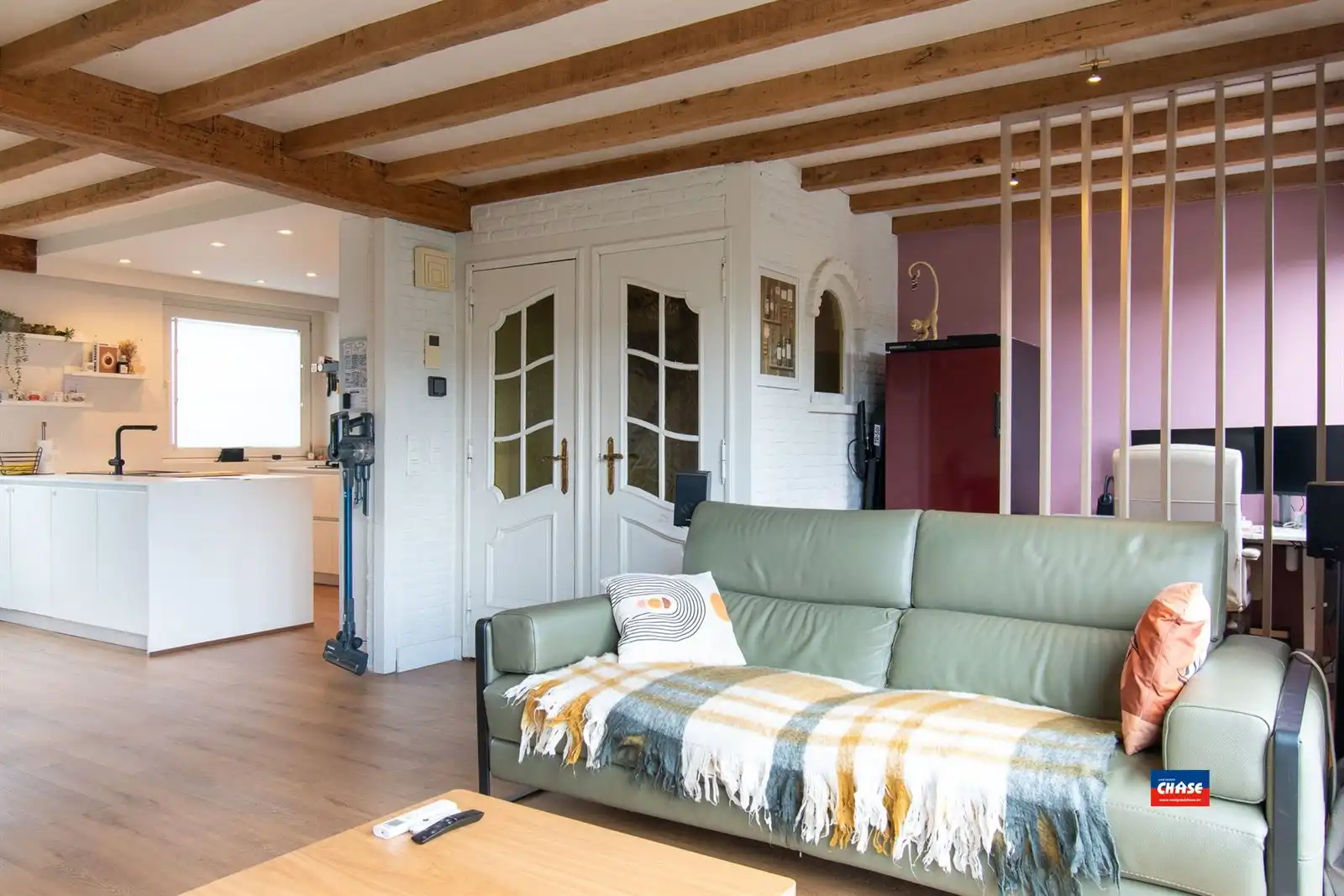 Bel-étage met 4 slaapkamers, grote oprit, garage, grote tuin en groot terras foto 15
