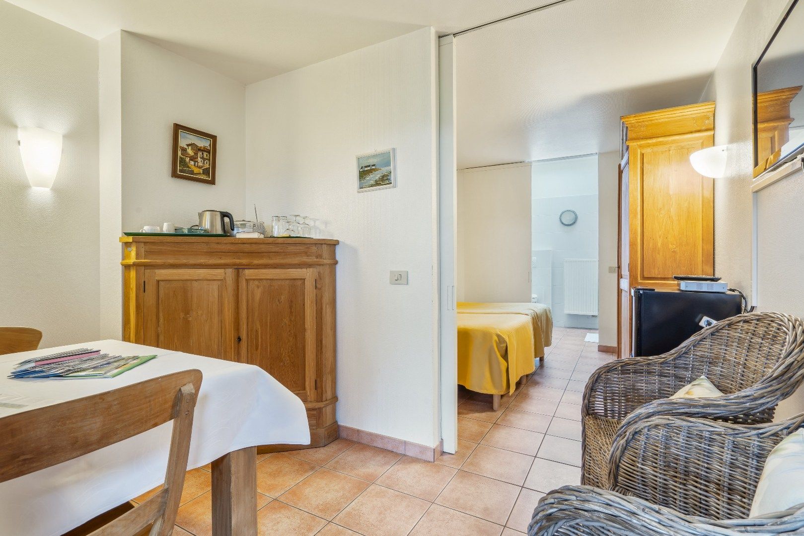 handelspand en vrij café 'Hotel Elckerlyck' met 6 kamers foto 14