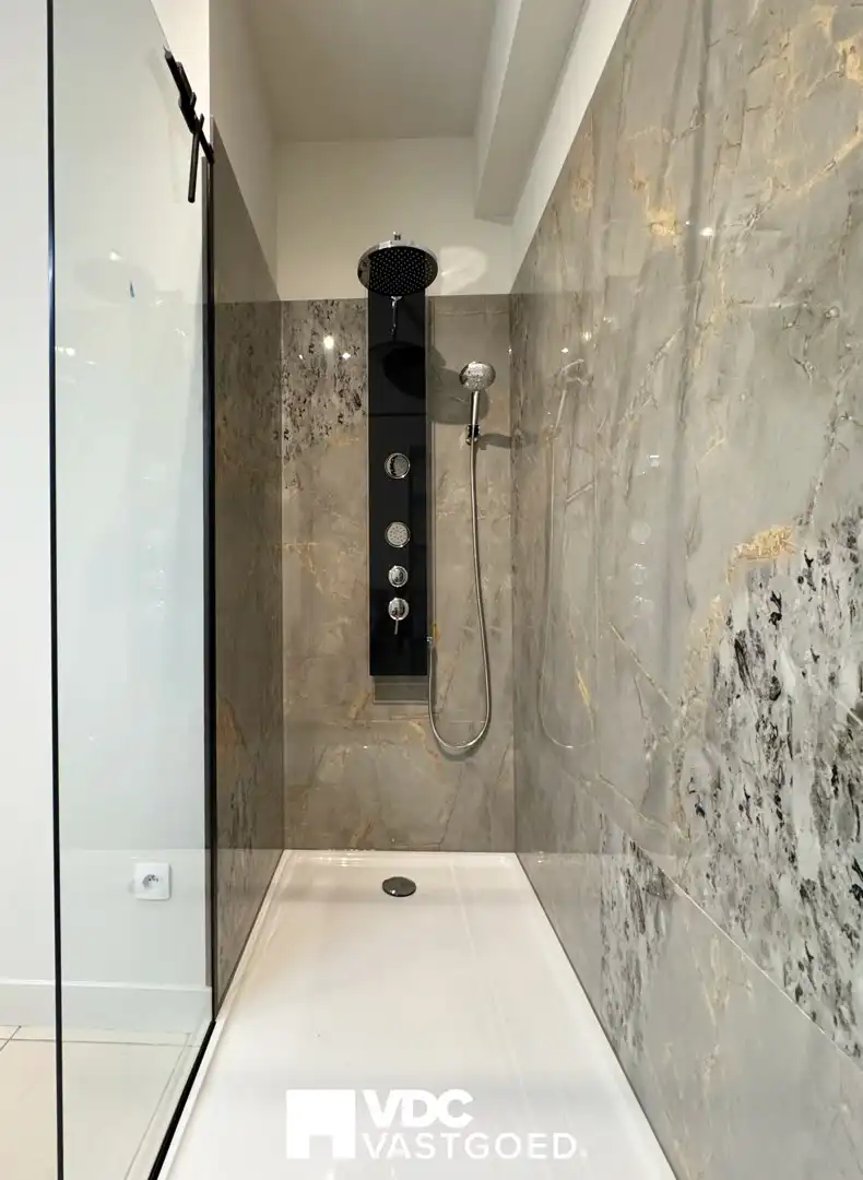 Prachtig gelijkvloers appartement in het centrum van Tongeren foto 13
