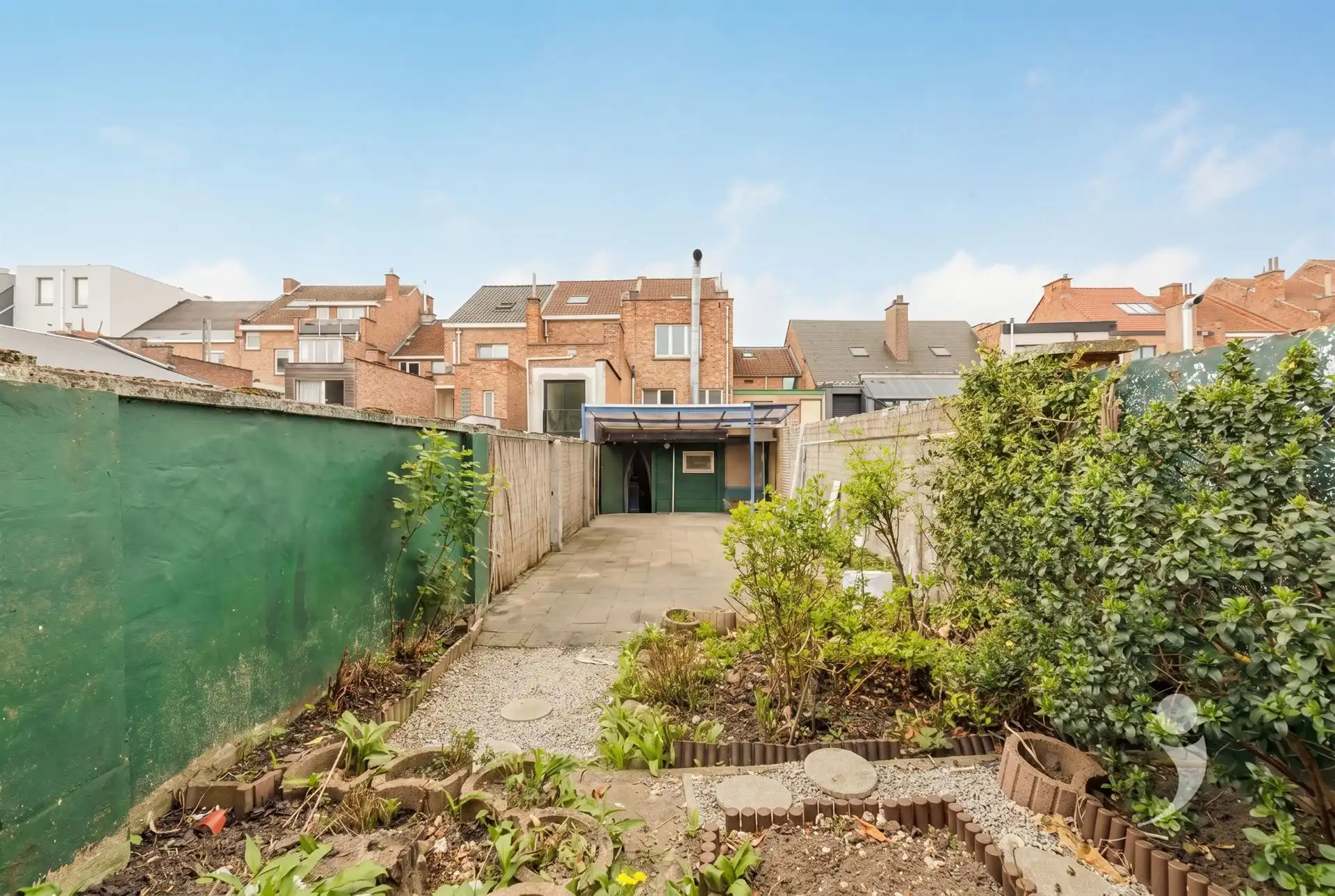 Zeer ruime woning aan de Becker-Remyplein! foto 25