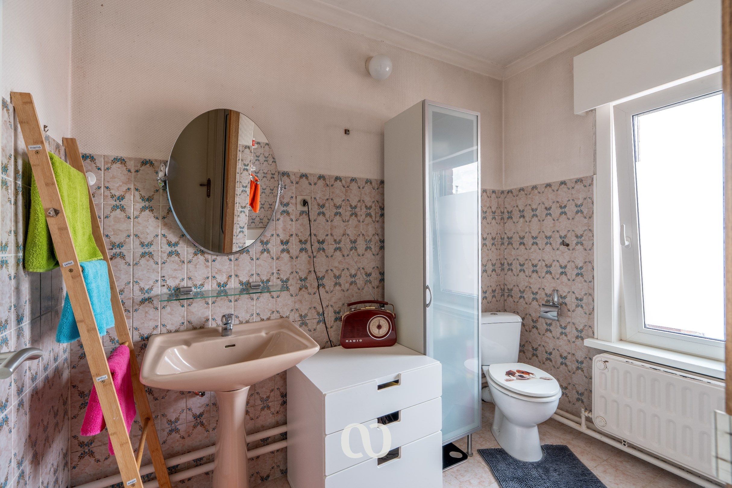 Ruime gerenoveerde woning met 4 slaapkamers in centrum Eine foto 15