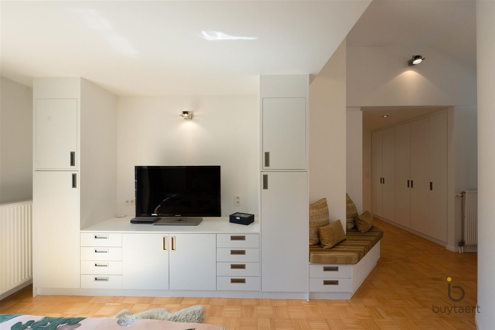 Wonen én werken in luxe familiewoning in begeerde Vriesdonkwijk foto 39