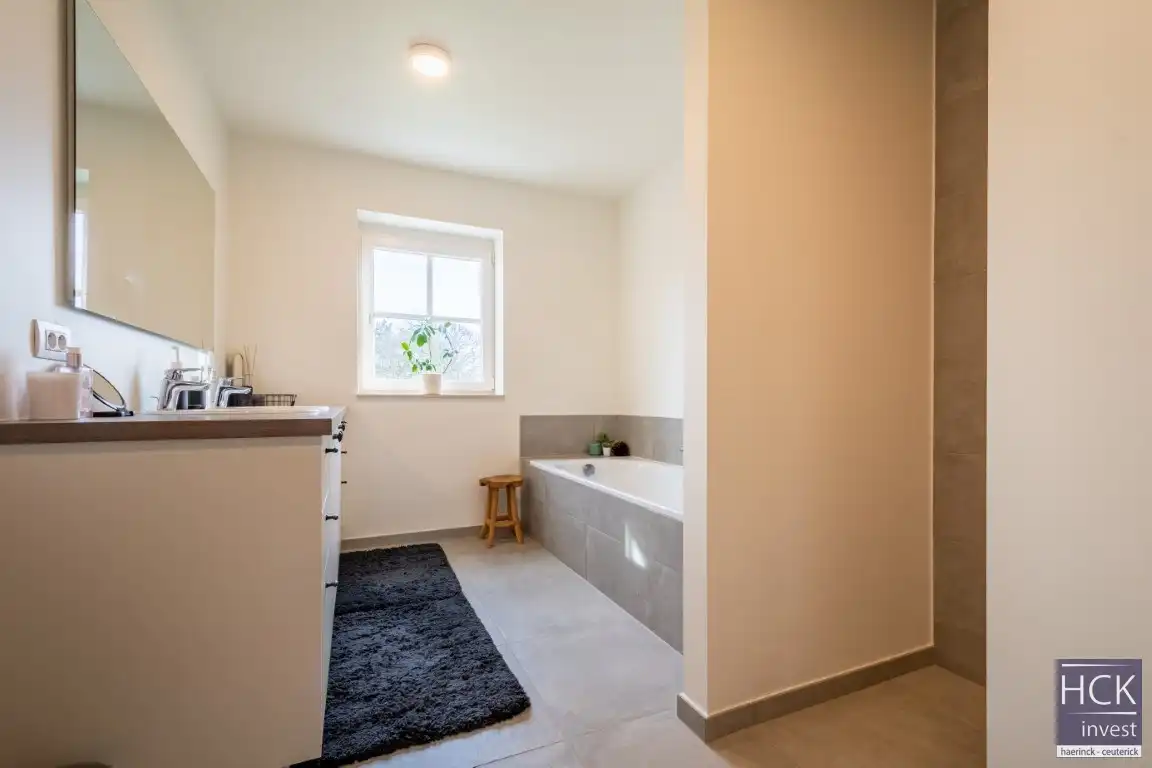 KRUISHOUTEM - Rustig gelegen ruime woning met groenzicht! foto 16