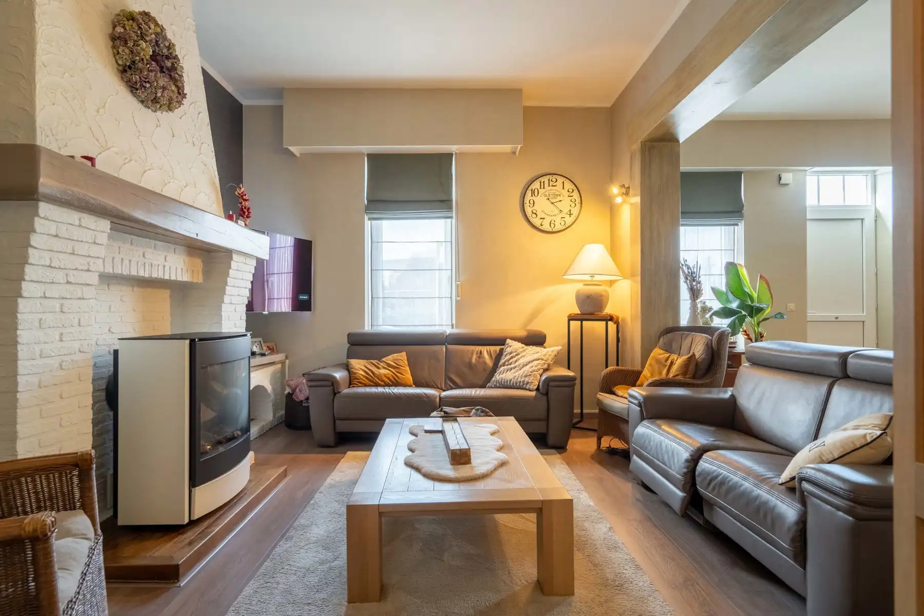 Huis met commercieel pand te koop in Grootlo! foto 10