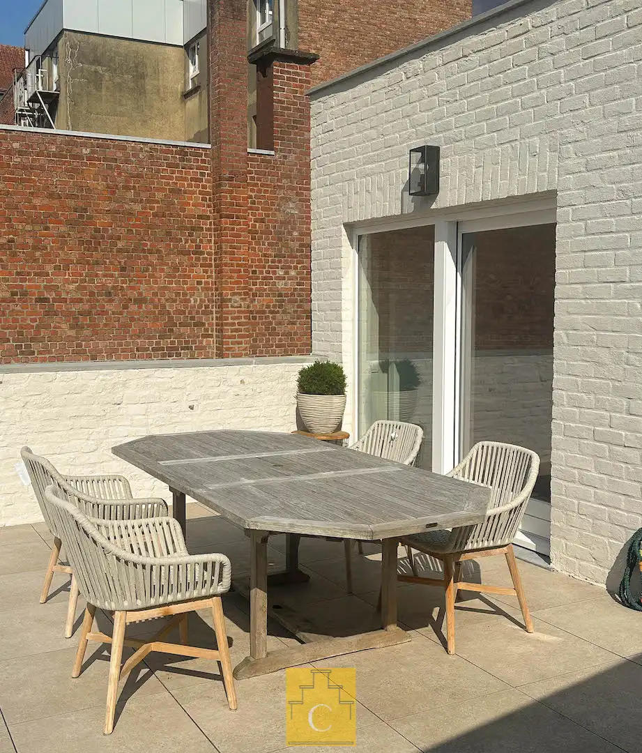 perfect gelegen pas gerenoveerde stadswoning - 340 m2 vloeroppervlakte - met garage, tuin en extra terras op het verdiep foto 24