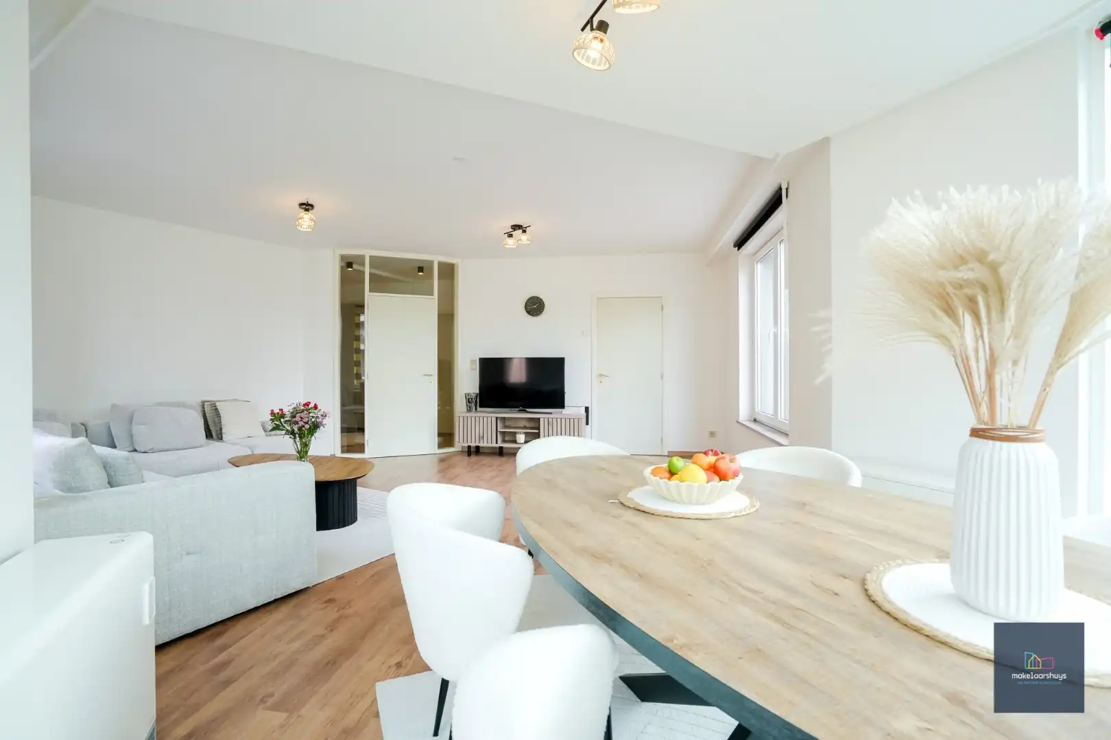 Goed gelegen en ruim instapklaar 2-slp. app.  foto 9