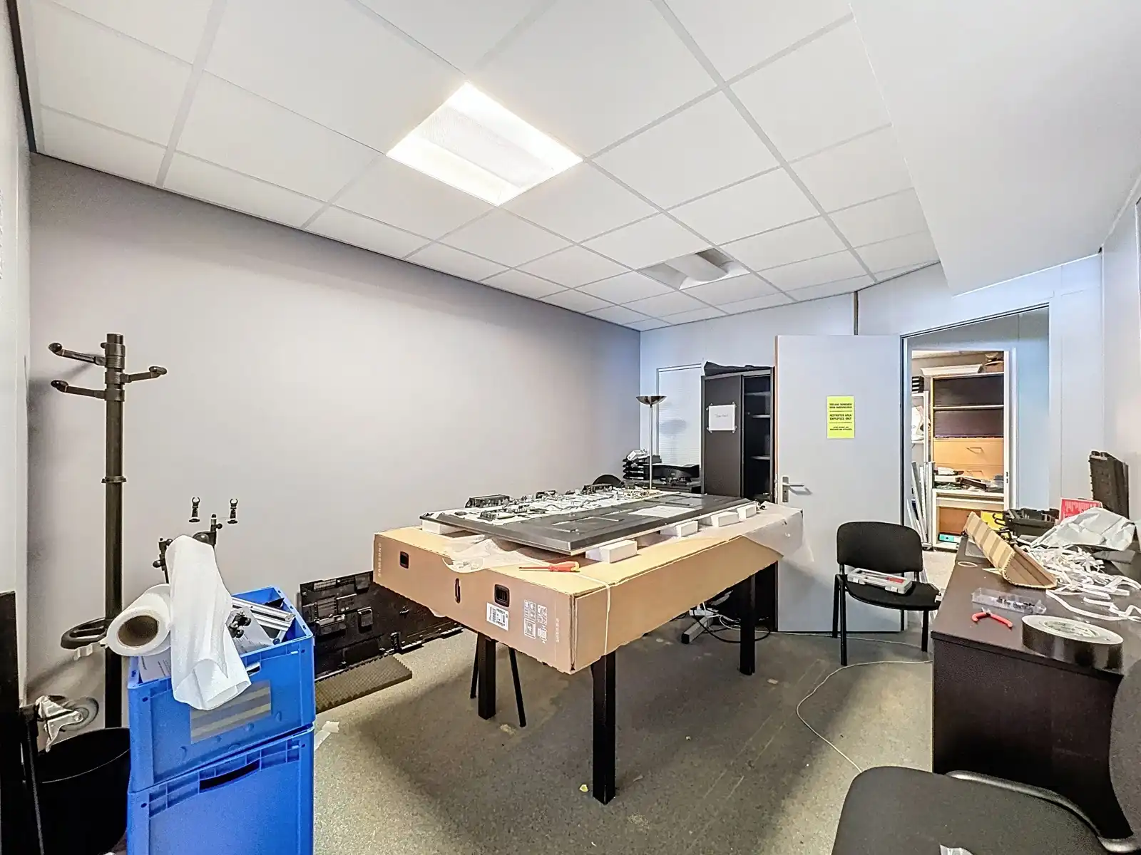 Commercieel Pand met Grote Visibiliteit vlakbij Bredabaan foto 14