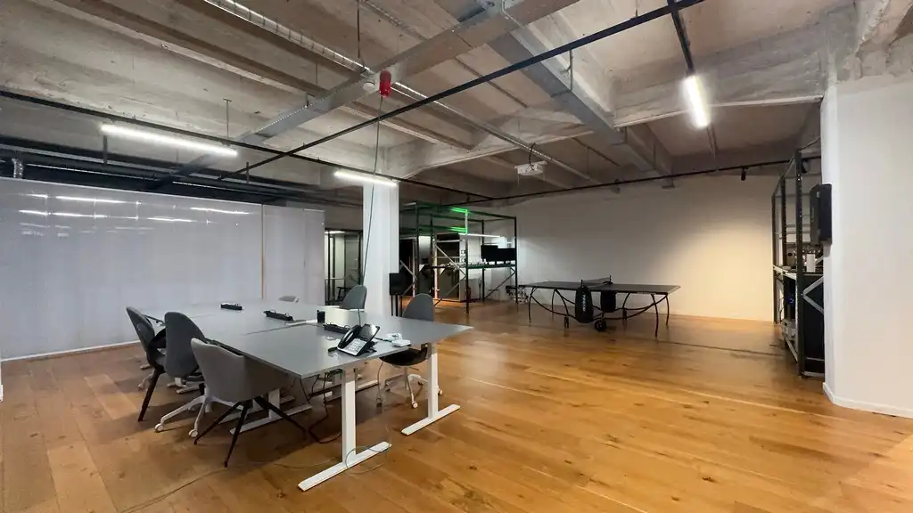 Loftkantoor te huur in Handelsdokcenter aan Stapelplein in Gent foto 8