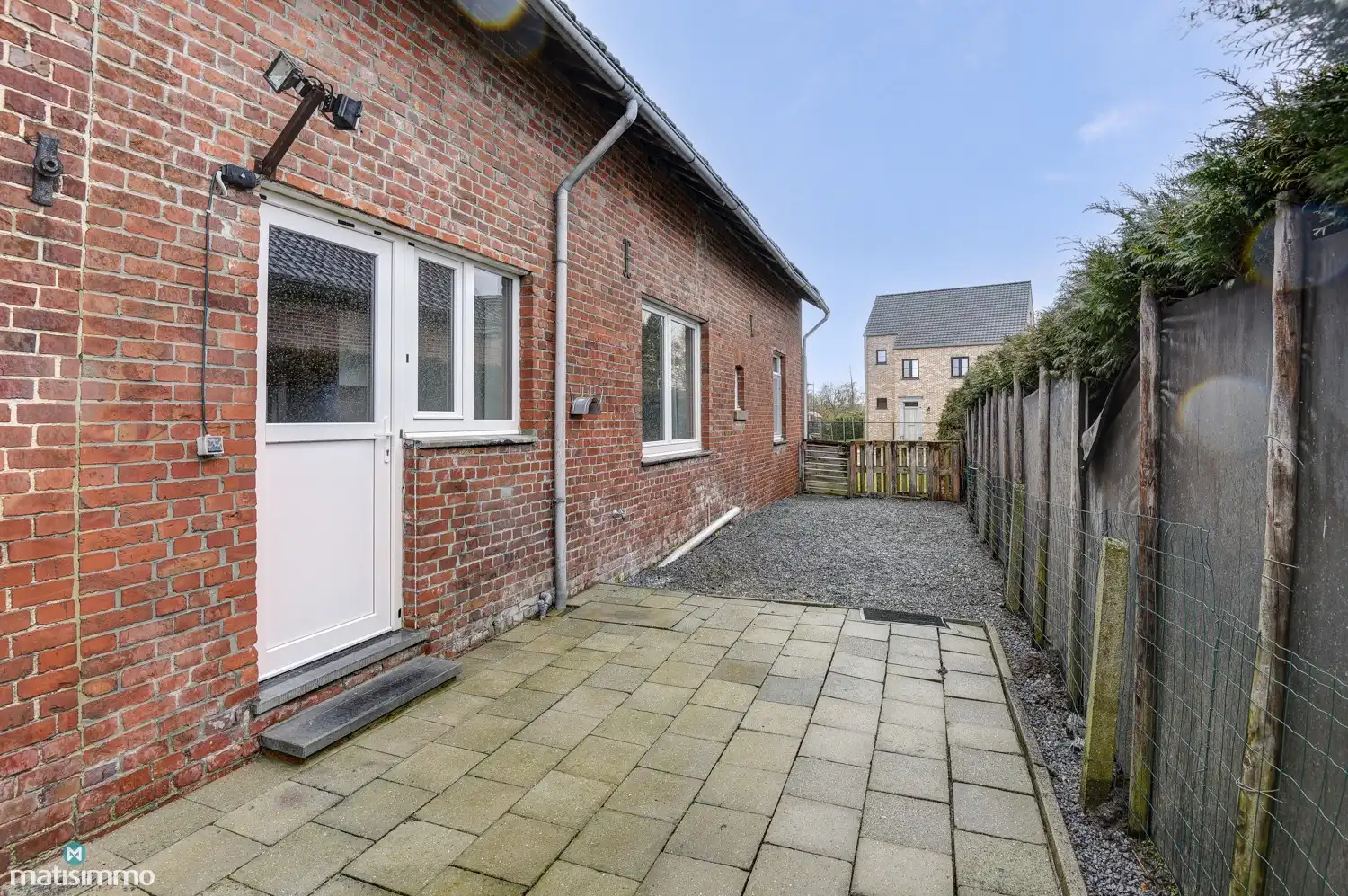 RUSTIG GELEGEN EENGEZINSWONING MET 2 SLAAPKAMERS, TUIN EN GARAGE TE VLIERMAALROOT foto 15