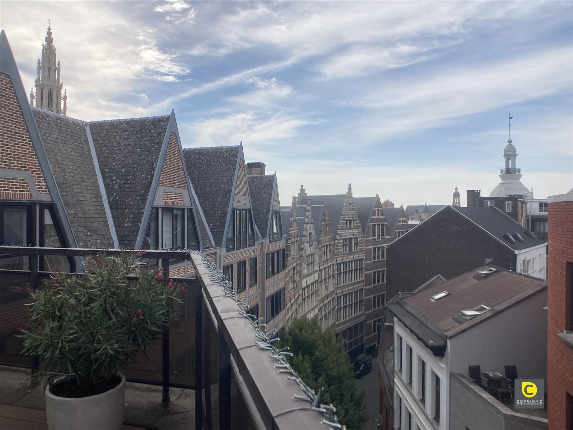 Gezellige studio met slaaphoek in het Historisch Centrum! foto 10