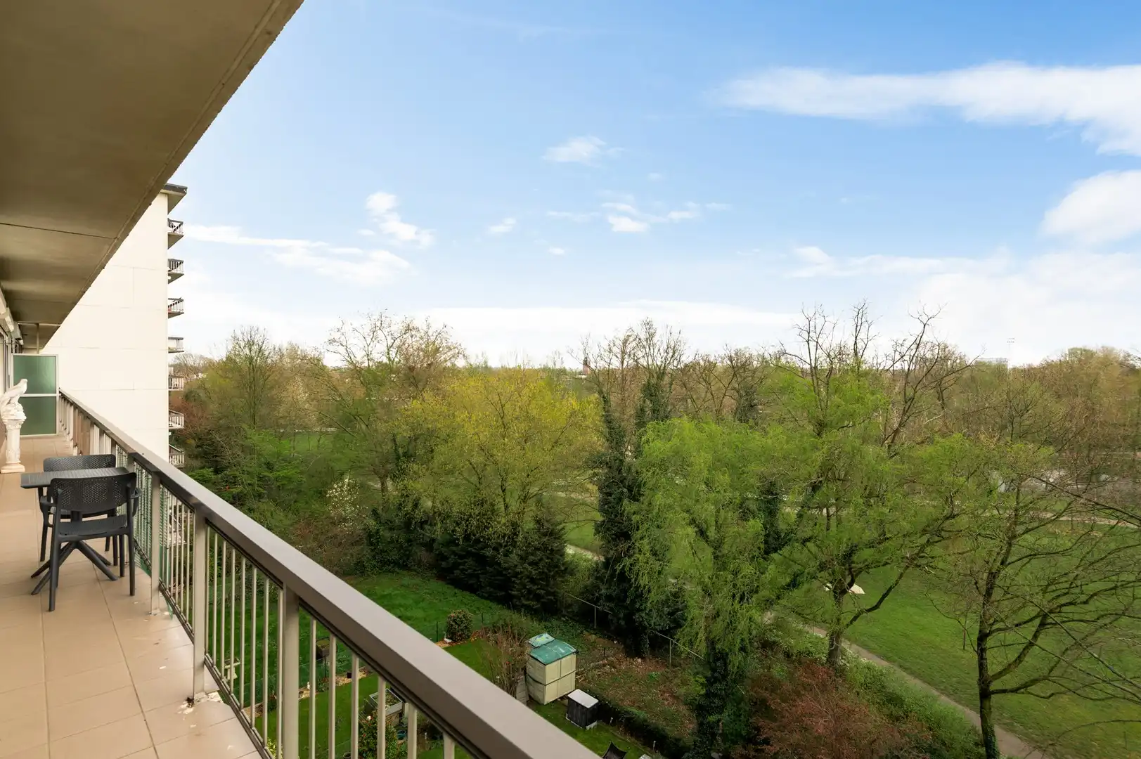 Ruim en lichtrijk app met parkzicht in Merksem foto 16