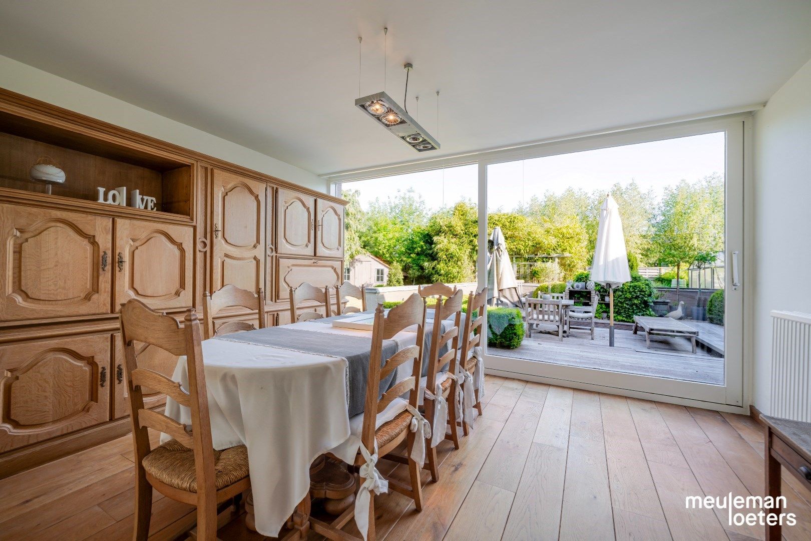 Te renoveren bungalow op fantastische ligging foto 5