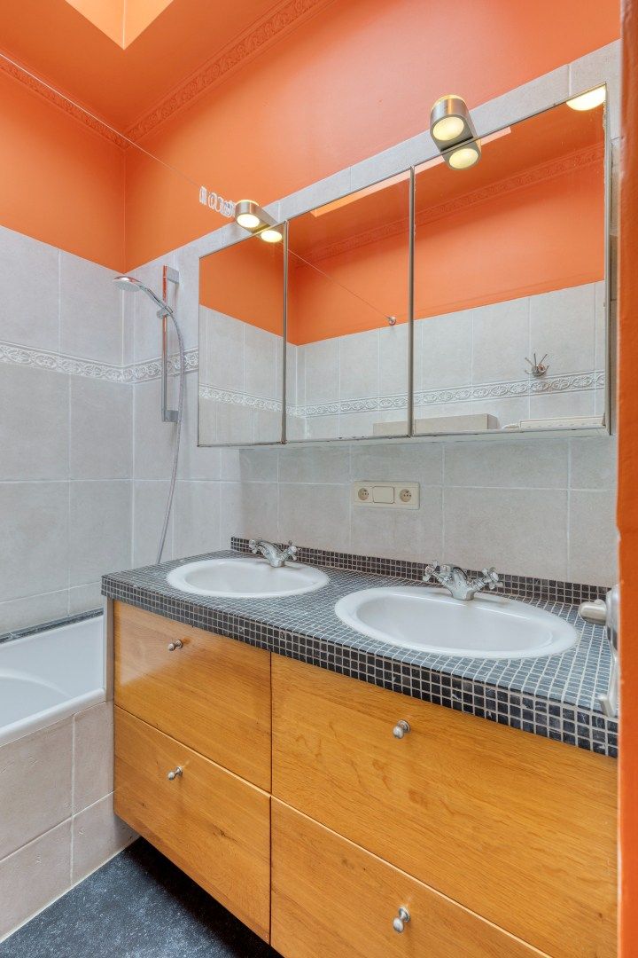 Goed gelegen woning met 3 slaapkamers en 2 badkamers in een rustige straat- bewoonbare oppervlakte 151 m² foto 12