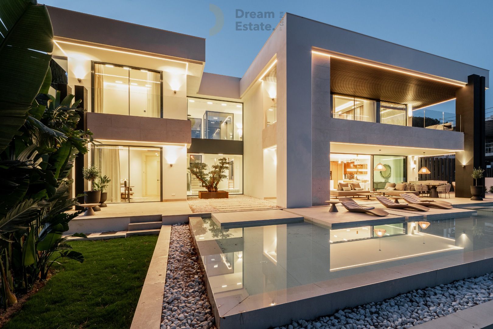 Contemporary newly built 5-bedroom villa in the Golden Mile. foto 6