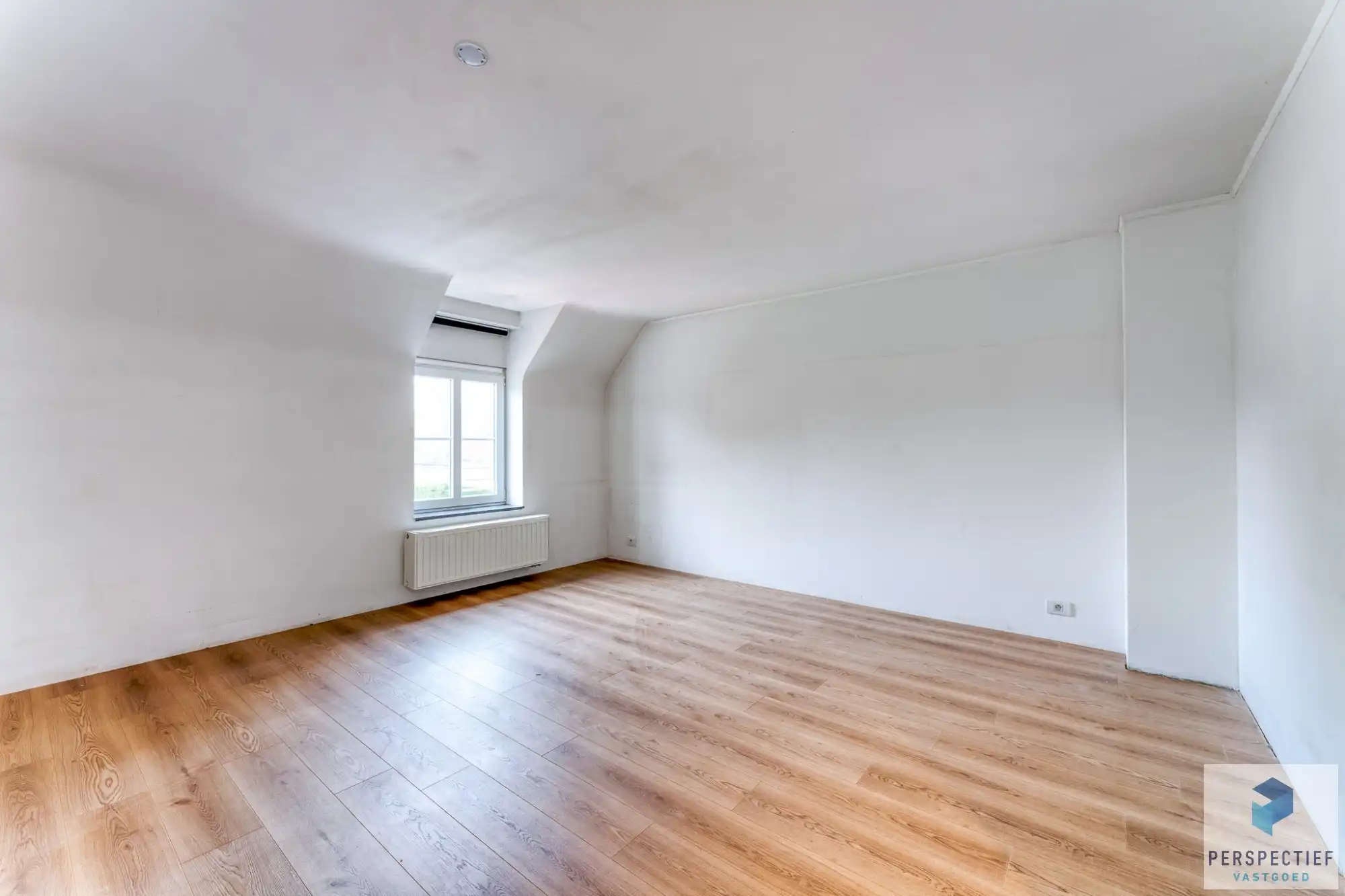 VERRASSEND RUIME en ENERGIEZUINIGE WONING met ZONGERICHTE TUIN foto 10