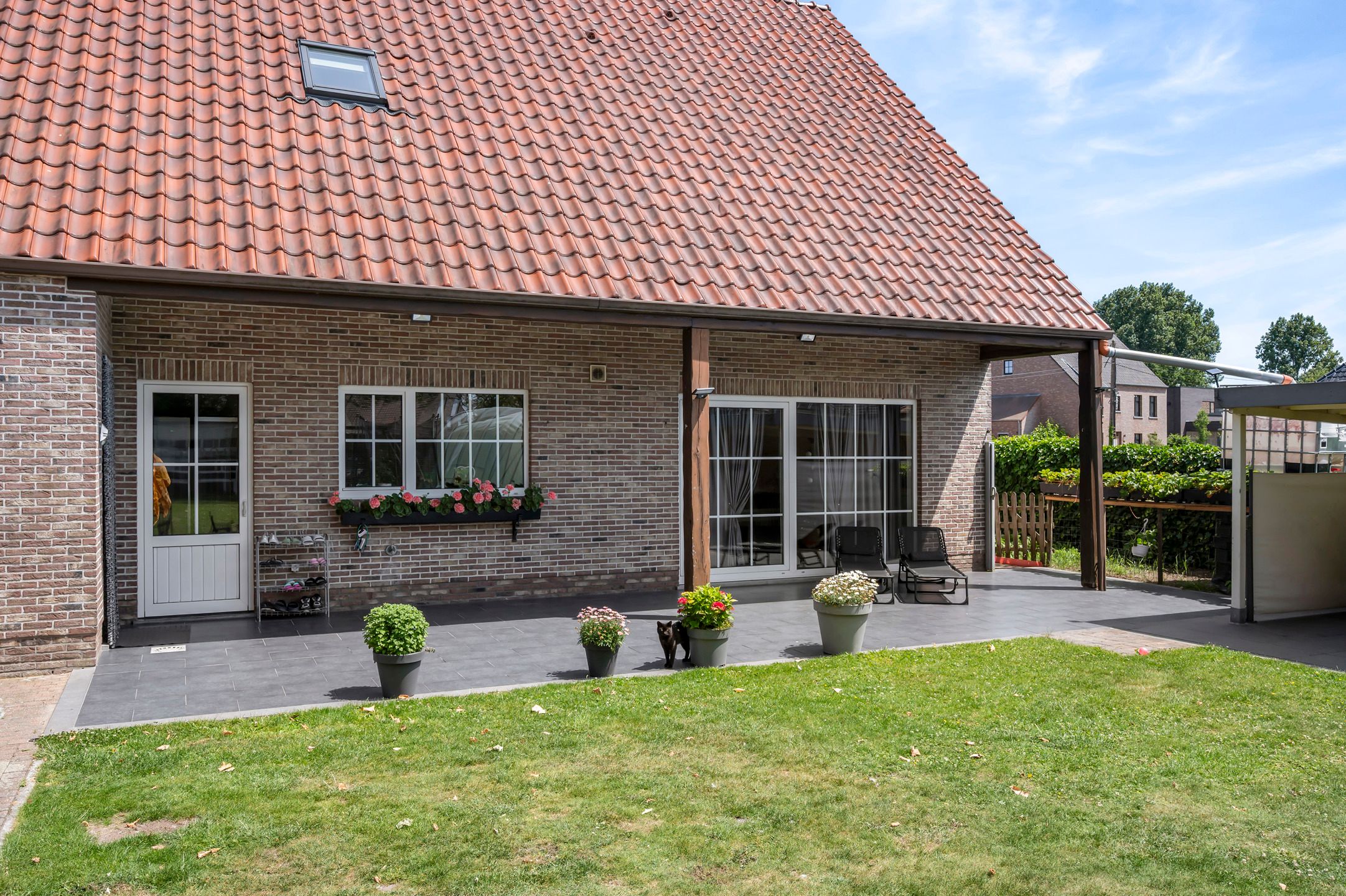 Ruime, instapklare gezinswoning met grote tuin in het hart van Rijkevorsel foto 30
