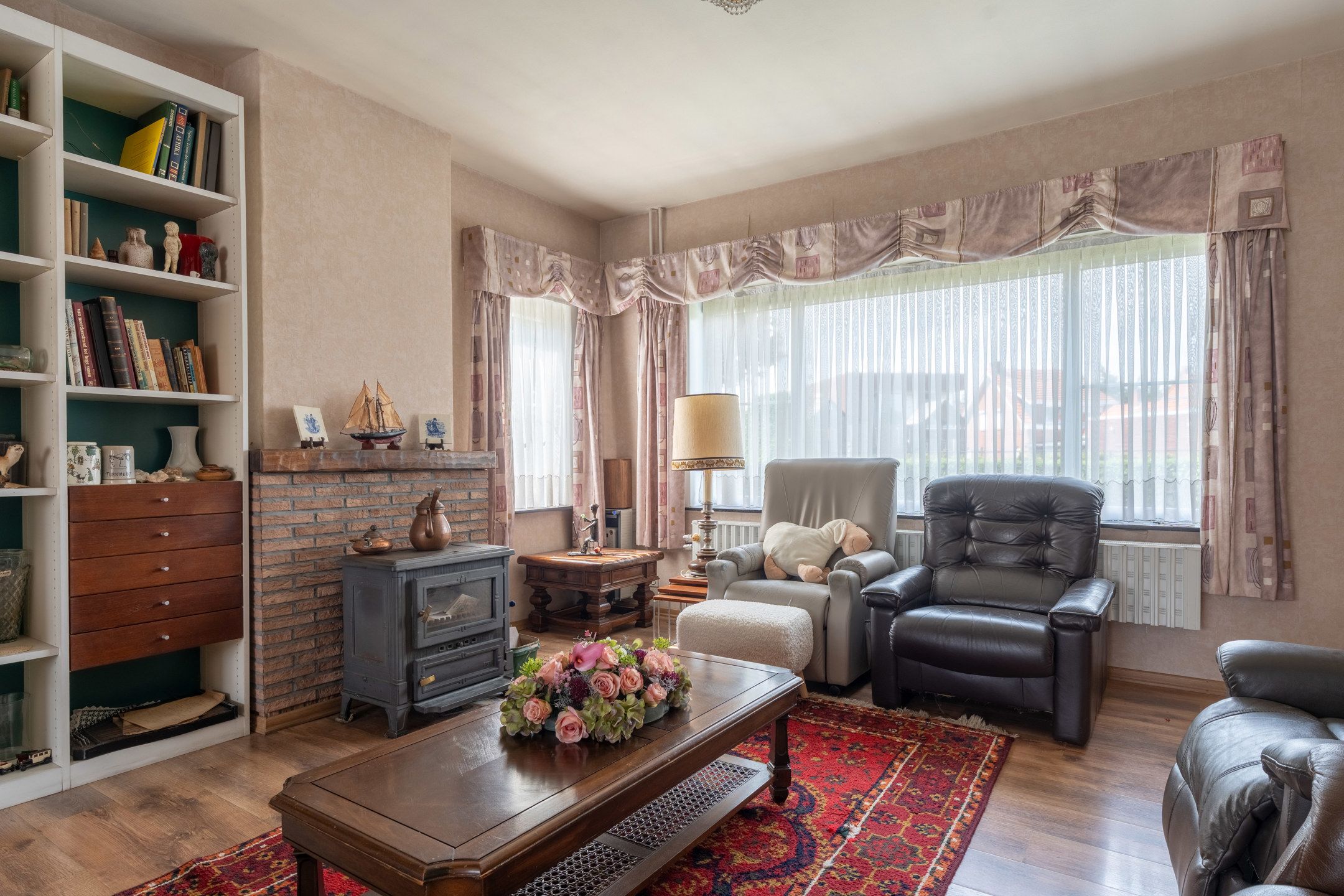 Te renoveren charmante woning met 3 slpks op 614 m² foto 5