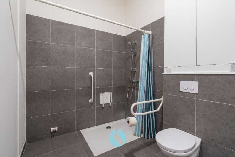 Gelijkvloerse serviceflat met privaat terras foto 6
