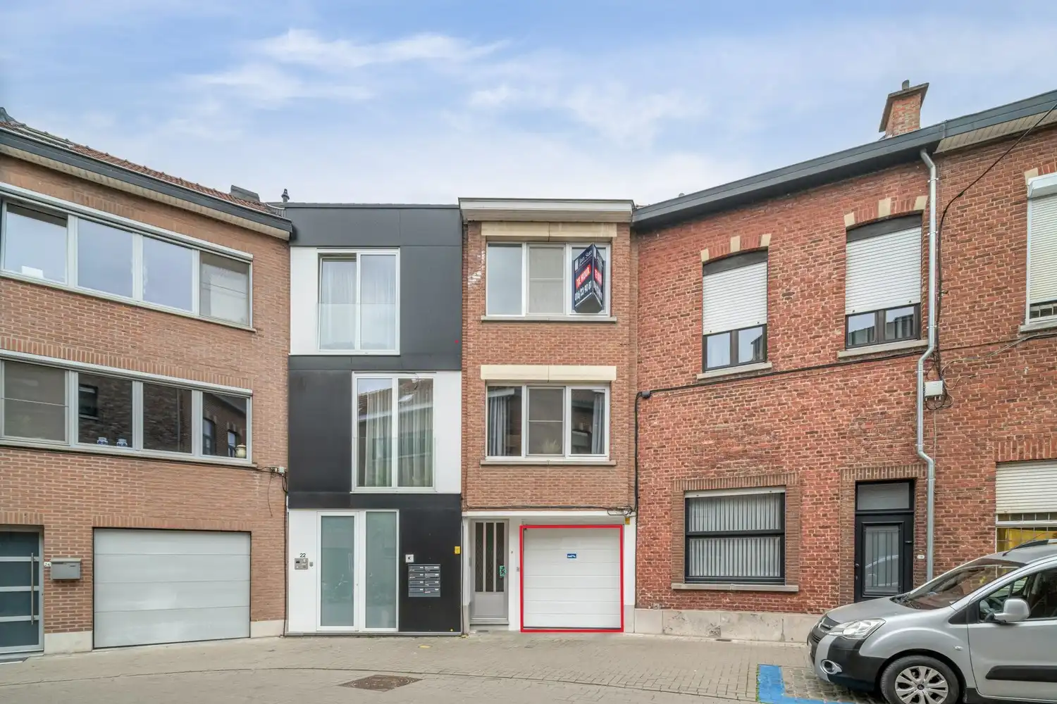 Parkeerplaats te huur in het centrum van Leuven, onmiddellijk beschikbaar ! foto 2