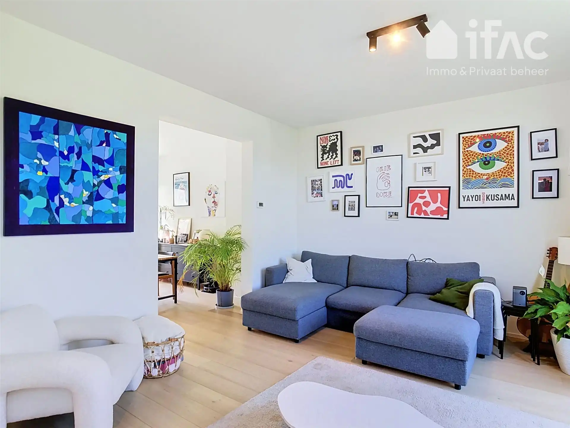 Prachtig afgewerkt duplex appartement met garage foto 3