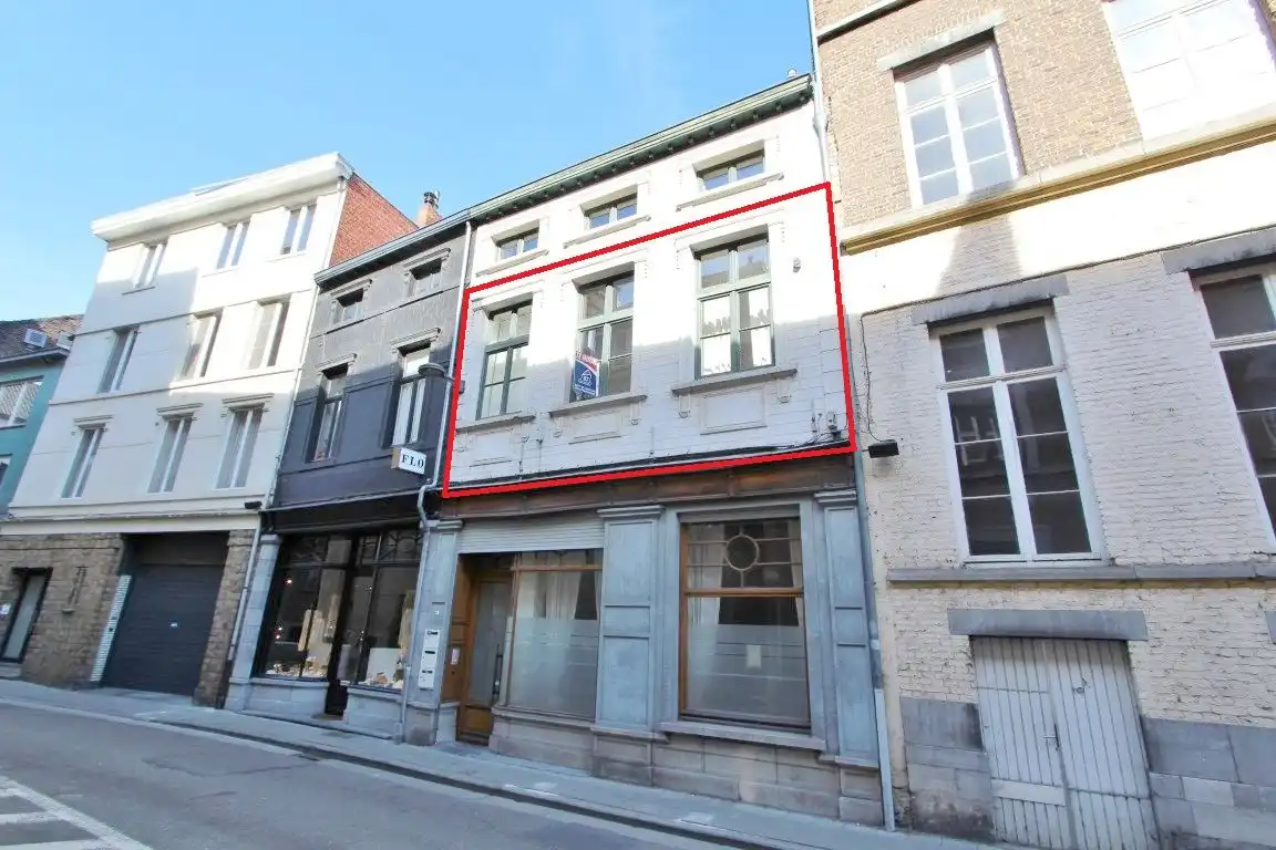 1-slaapkamerappartement in het centrum van Sint-Truiden foto {{pictureIndex}}