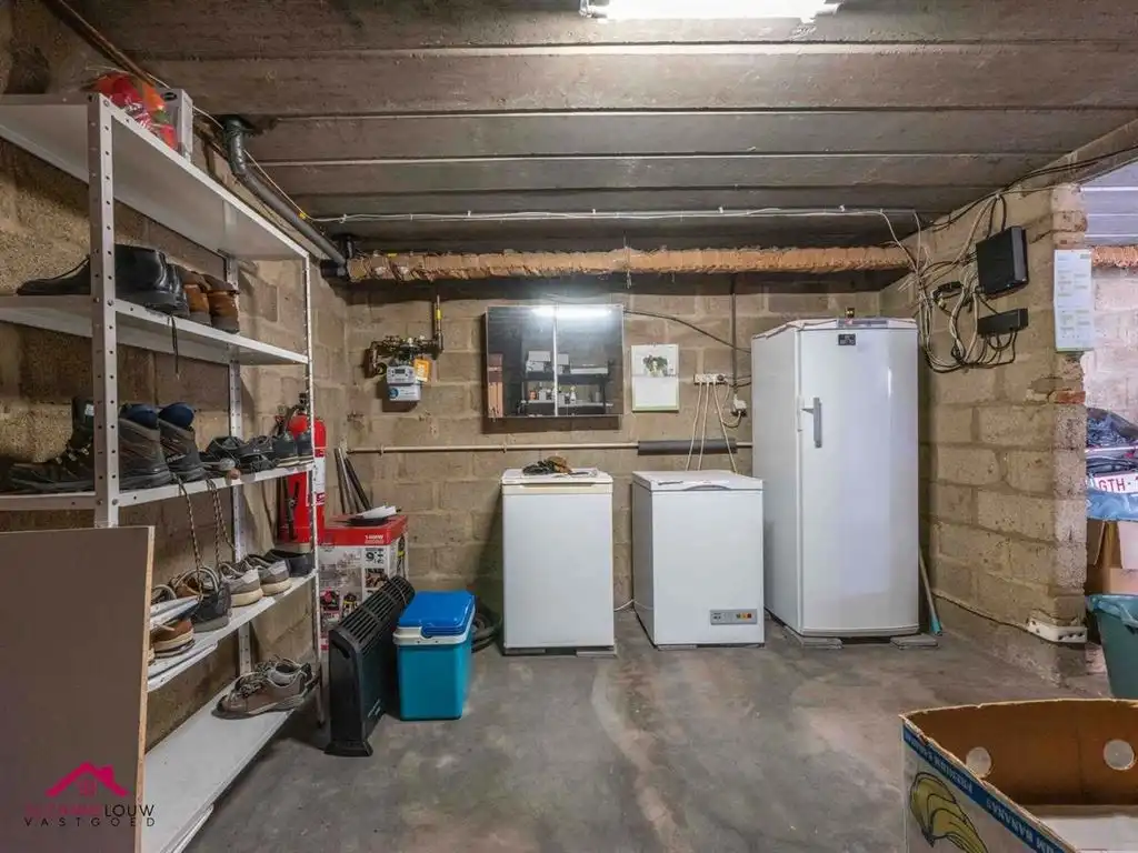 Gezellige vrijstaande woning, volledig onderkelderd foto 39