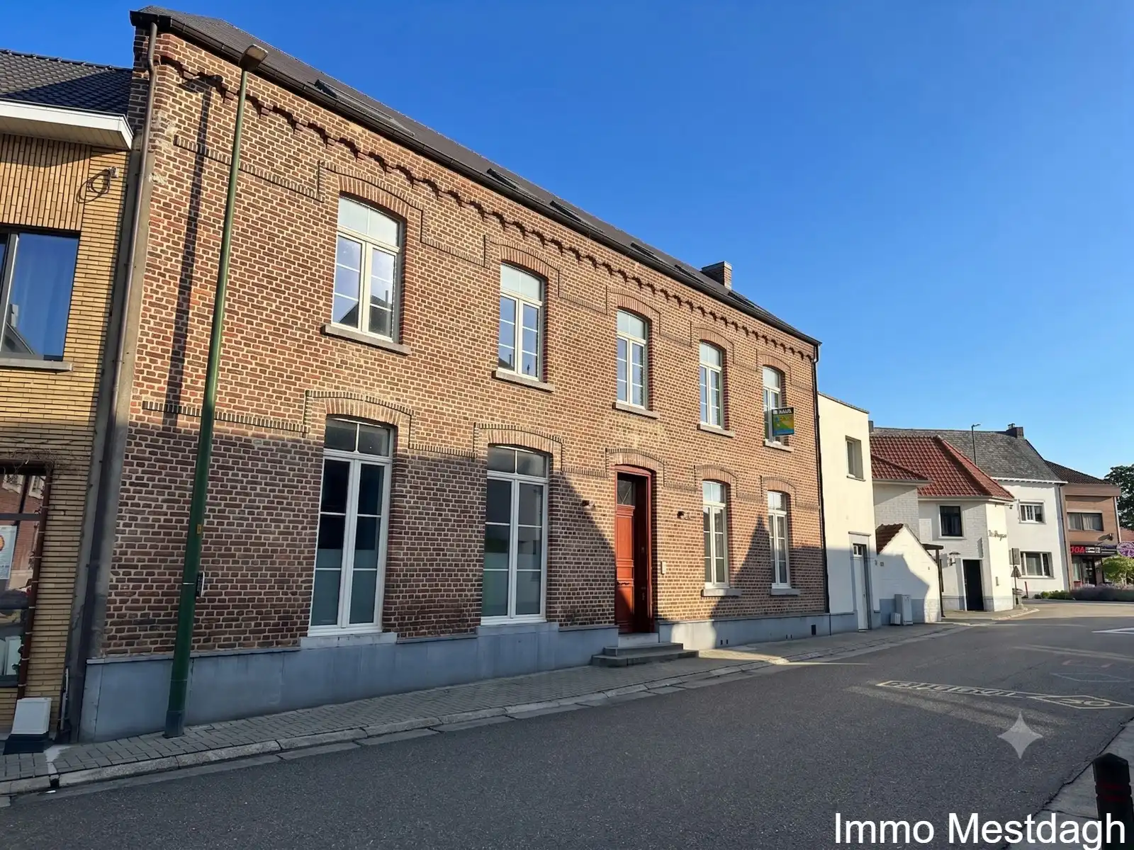 Strak & energiezuinig duplex-appartement met terras in hartje Geetbets foto 3