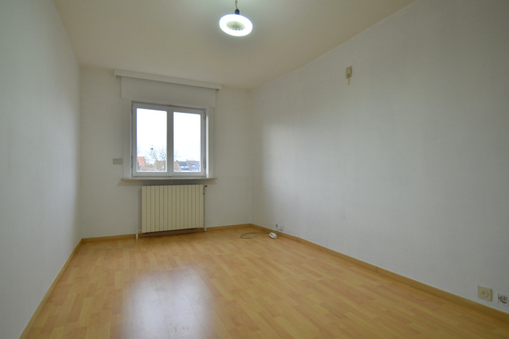 Ruime bel-etage woning met tuin, garage en 3 slaapkamers in Bissegem foto 9