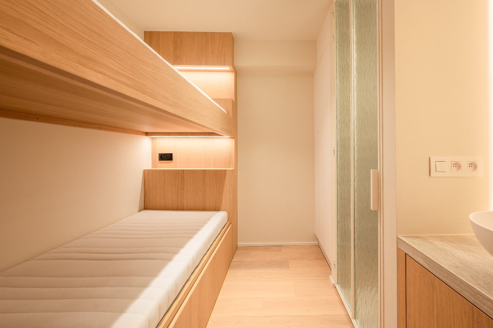 Gerenoveerd appartement met 3 slaapkamers op een zeer centrale locatie in Knokke foto 24