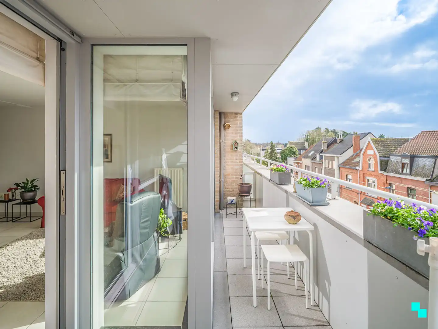 Lichtrijk duplexappartement met drie slaapkamers aan de rand van Gent foto 12