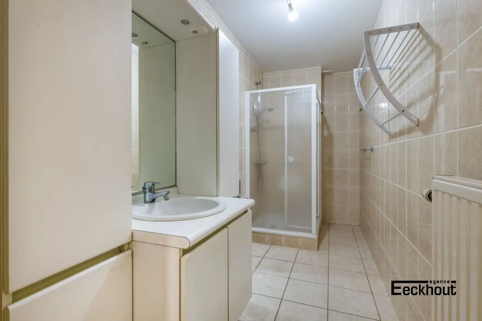 Zeer ruim appartement met 3 slaapkamers, groot terras en achterliggende, royale garagebox! foto 12