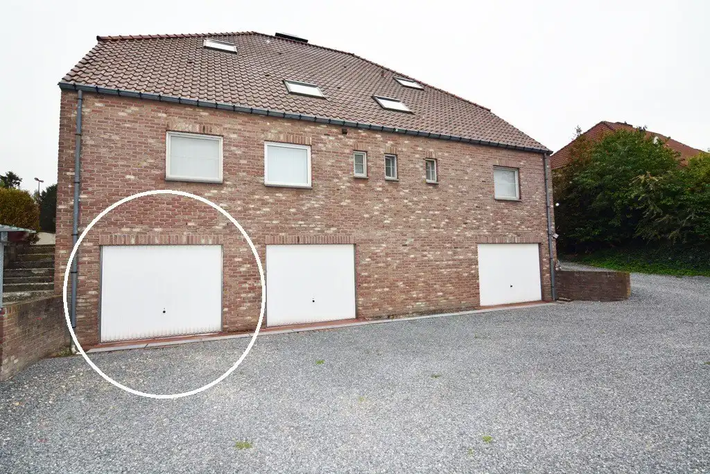 Energiezuinig appartement met 2 slpks, terras en inpandige garage. foto 15