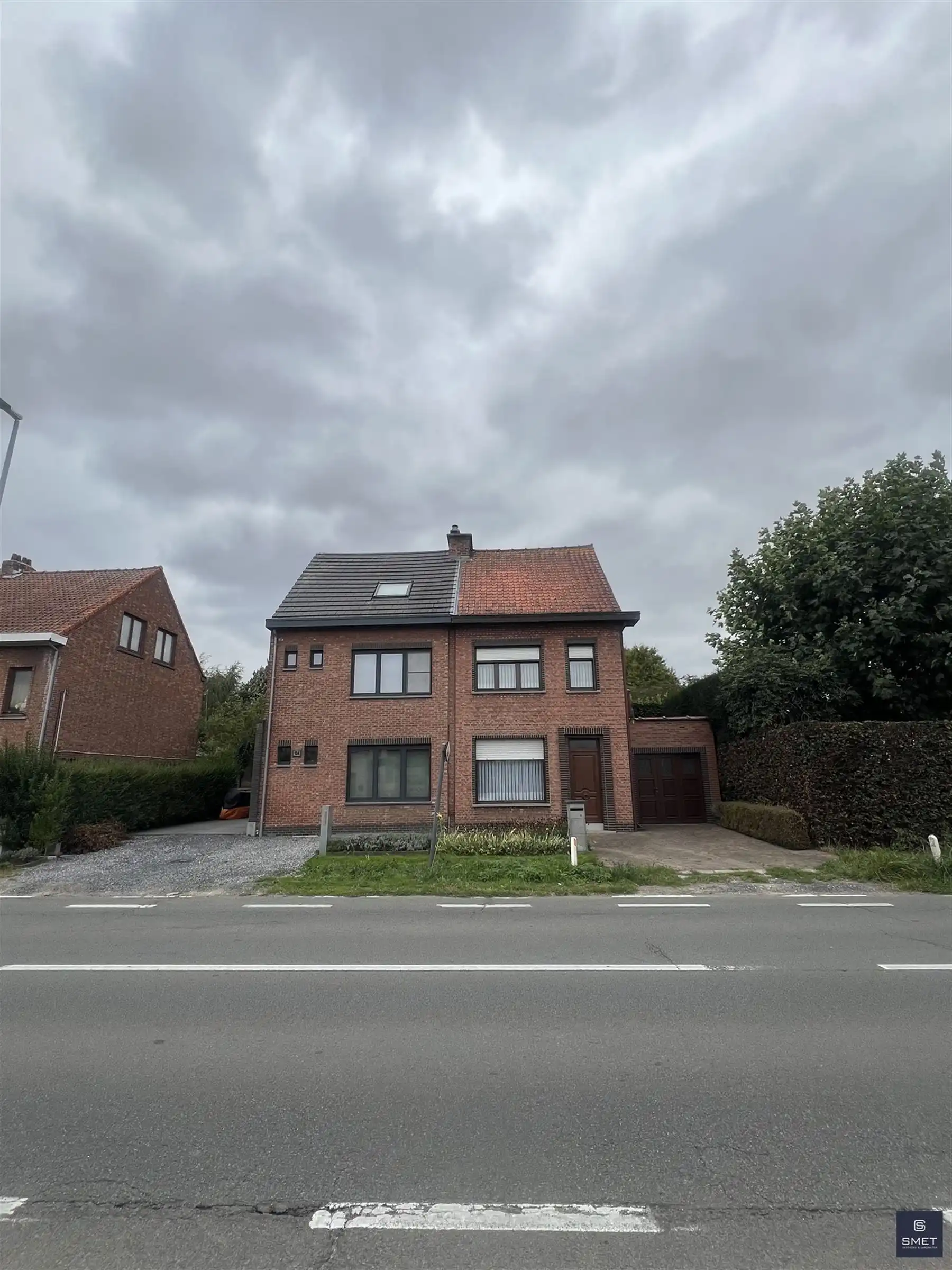 CHARMANTE HOB MET 3 SLPKS EN GARAGE foto 26