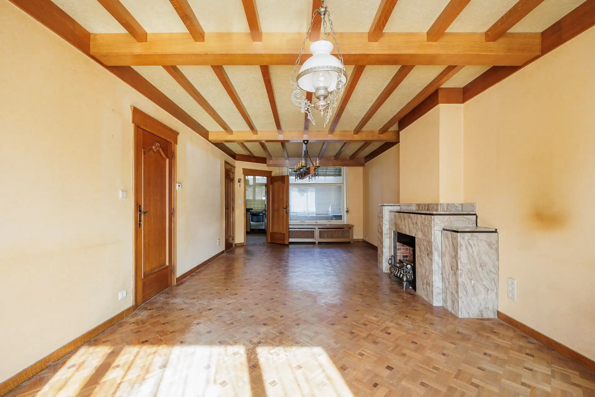 Woning met veel potentieel in rustige straat in Deurne-Oost foto 4