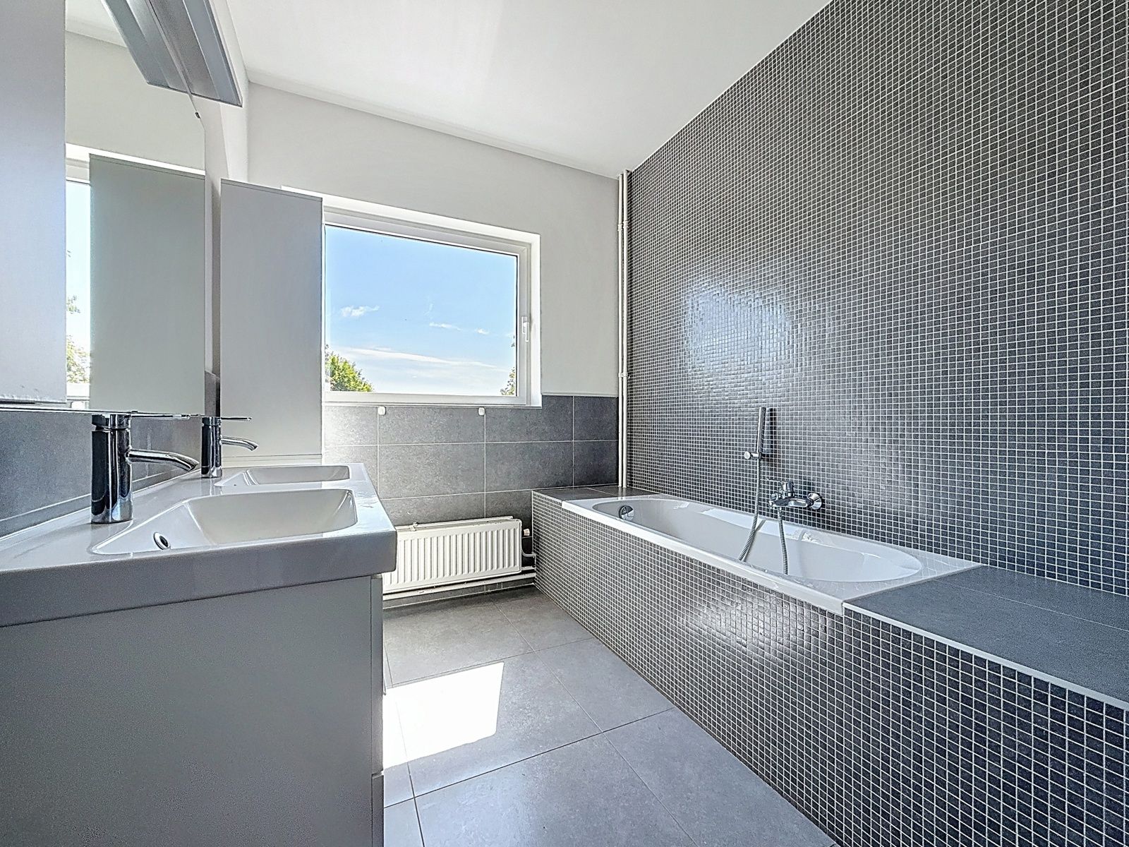 Statige Burgerwoning & Tuin Centrum; met Hoge Visibiliteit foto 16