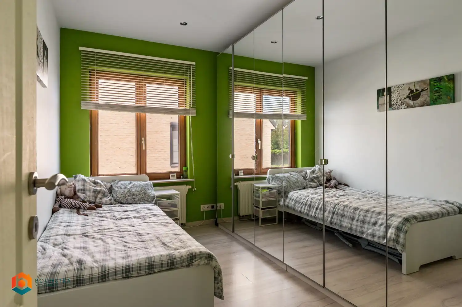 Instapklare woning met 5 slpkrs, zwembad en leuke tuin te Schiplaken foto 20